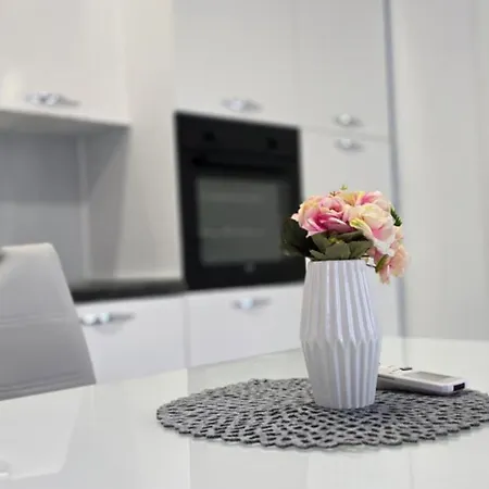 Апартаменти Nikol *