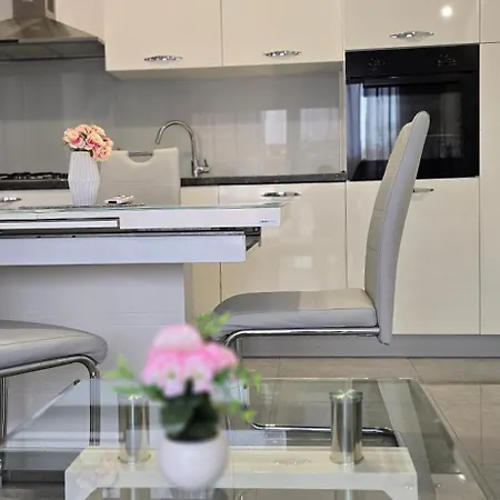 Nikol Appartement Zadar